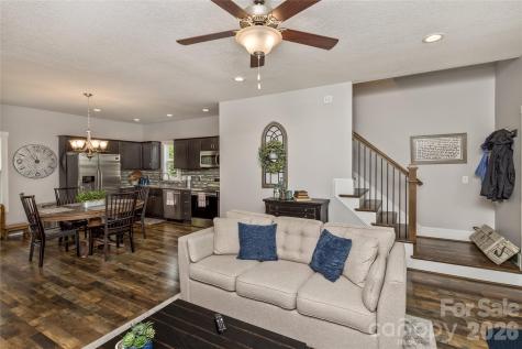 206 Linsonwood Road Waynesville NC 28786