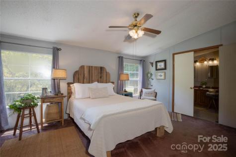 614 Upper Doe Bag Road Green Mountain NC 28740