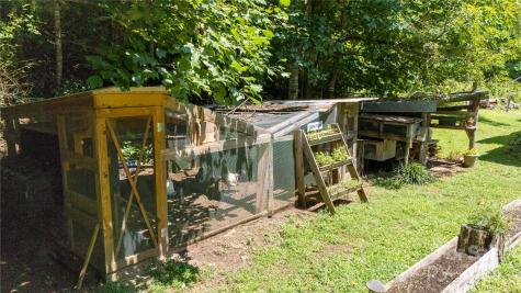 614 Upper Doe Bag Road Green Mountain NC 28740