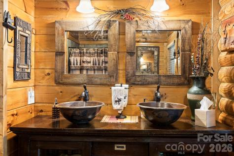 195 Justin Ridge Clyde NC 28721