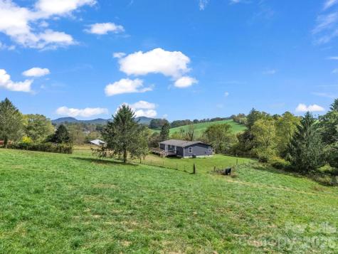 128 Cook Lane Mills River NC 28759