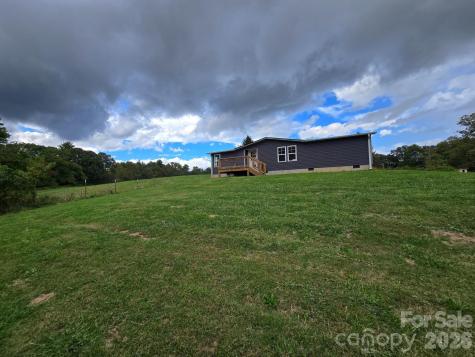 128 Cook Lane Mills River NC 28759