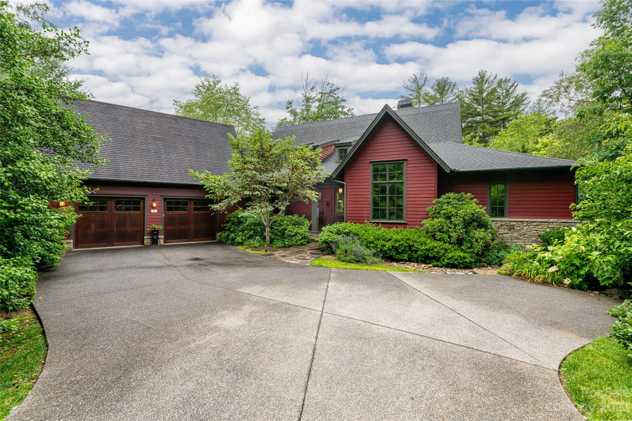 35 Nethermead Drive Asheville NC 28803
