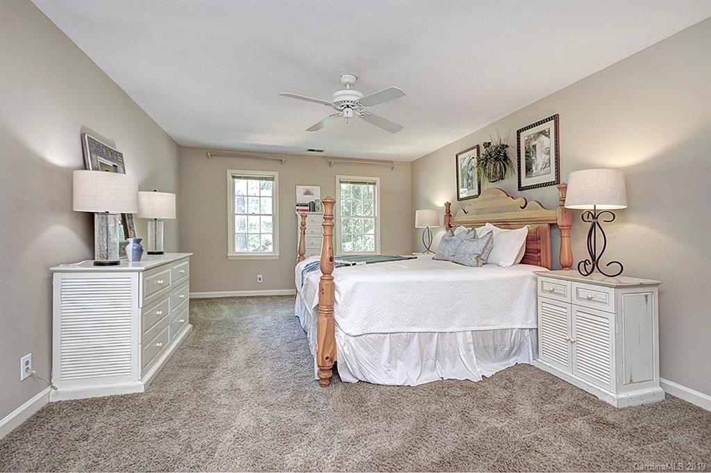 2718 Oxborough Drive Matthews NC 28105