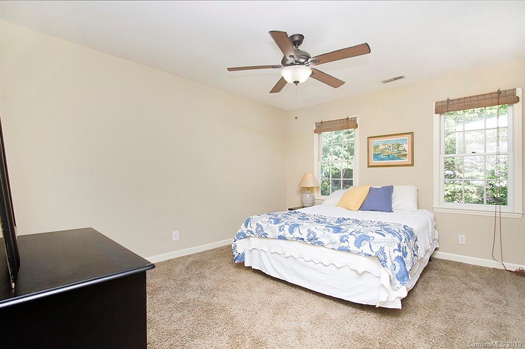 2718 Oxborough Drive Matthews NC 28105