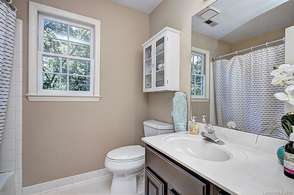 2718 Oxborough Drive Matthews NC 28105