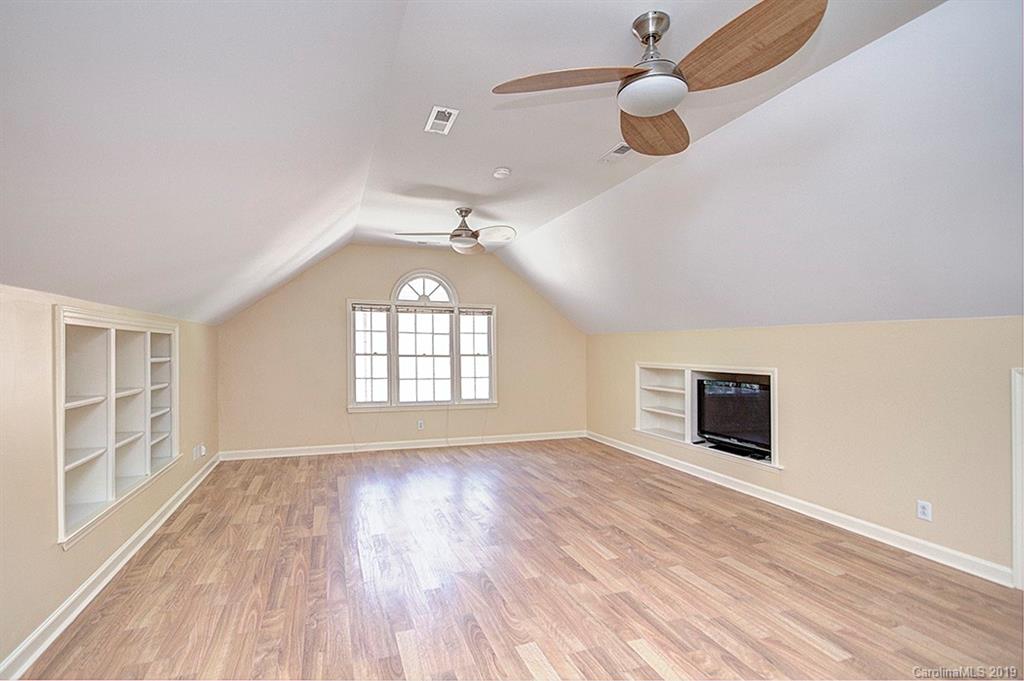 2718 Oxborough Drive Matthews NC 28105