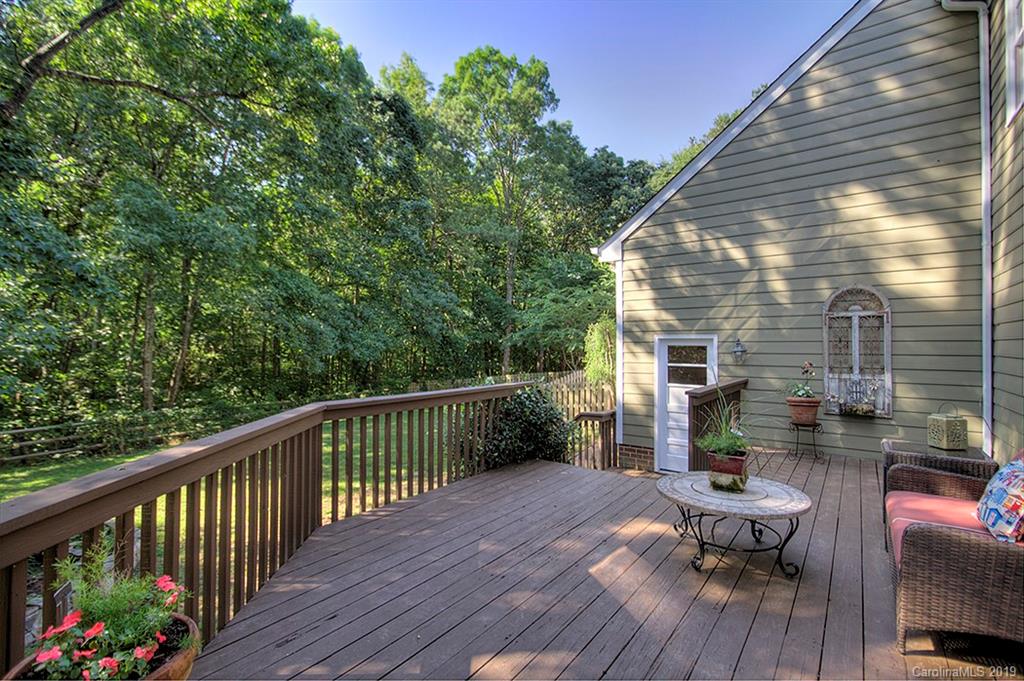 2718 Oxborough Drive Matthews NC 28105