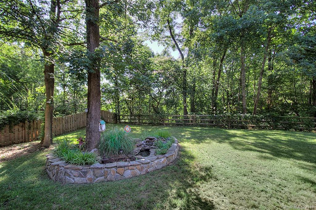 2718 Oxborough Drive Matthews NC 28105