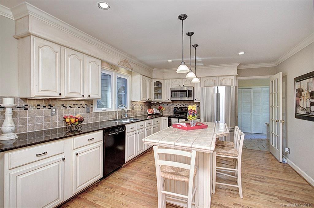 2718 Oxborough Drive Matthews NC 28105