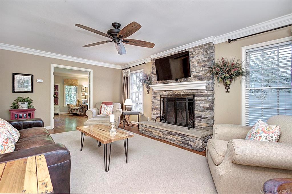 2718 Oxborough Drive Matthews NC 28105