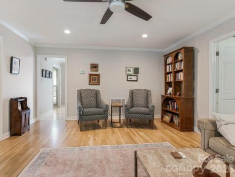 5017 Lindstrom Drive Charlotte NC 28226