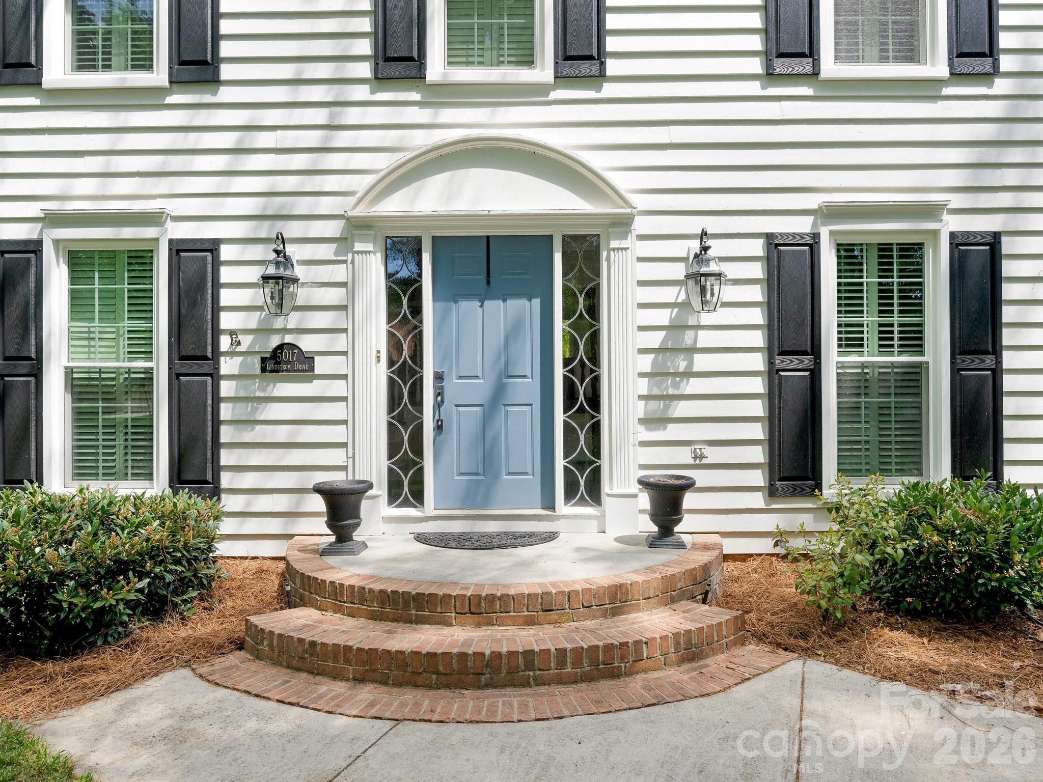 5017 Lindstrom Drive Charlotte NC 28226