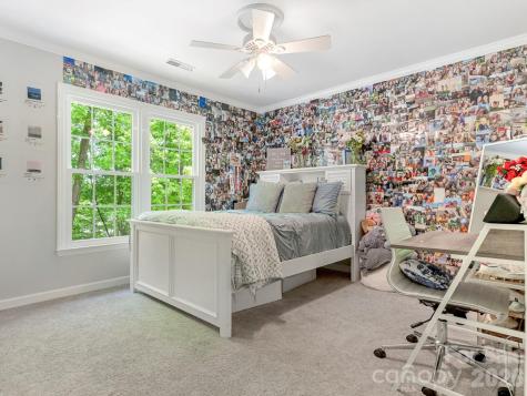 5017 Lindstrom Drive Charlotte NC 28226