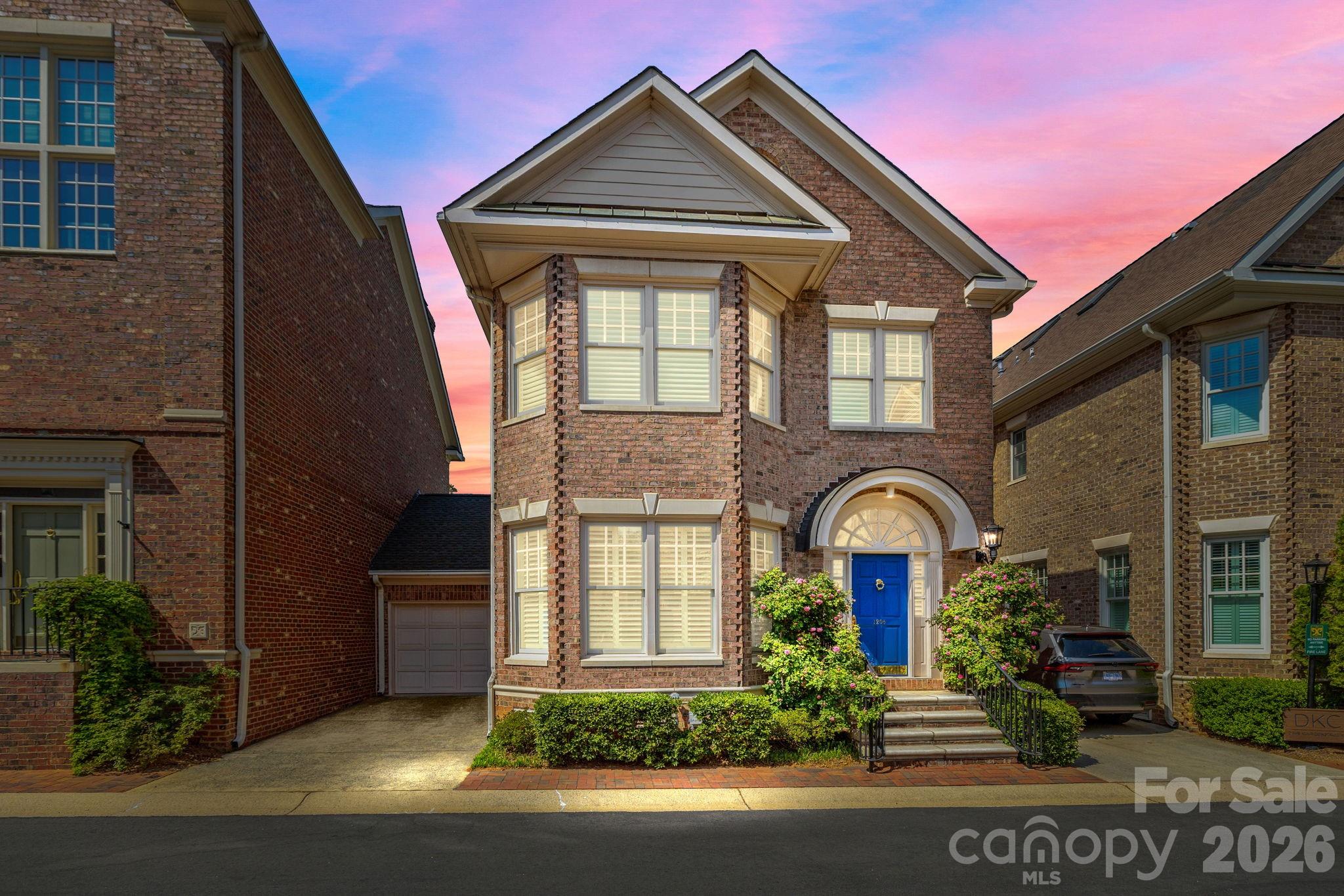 1208 Dilworth Crescent Row Charlotte NC 28203