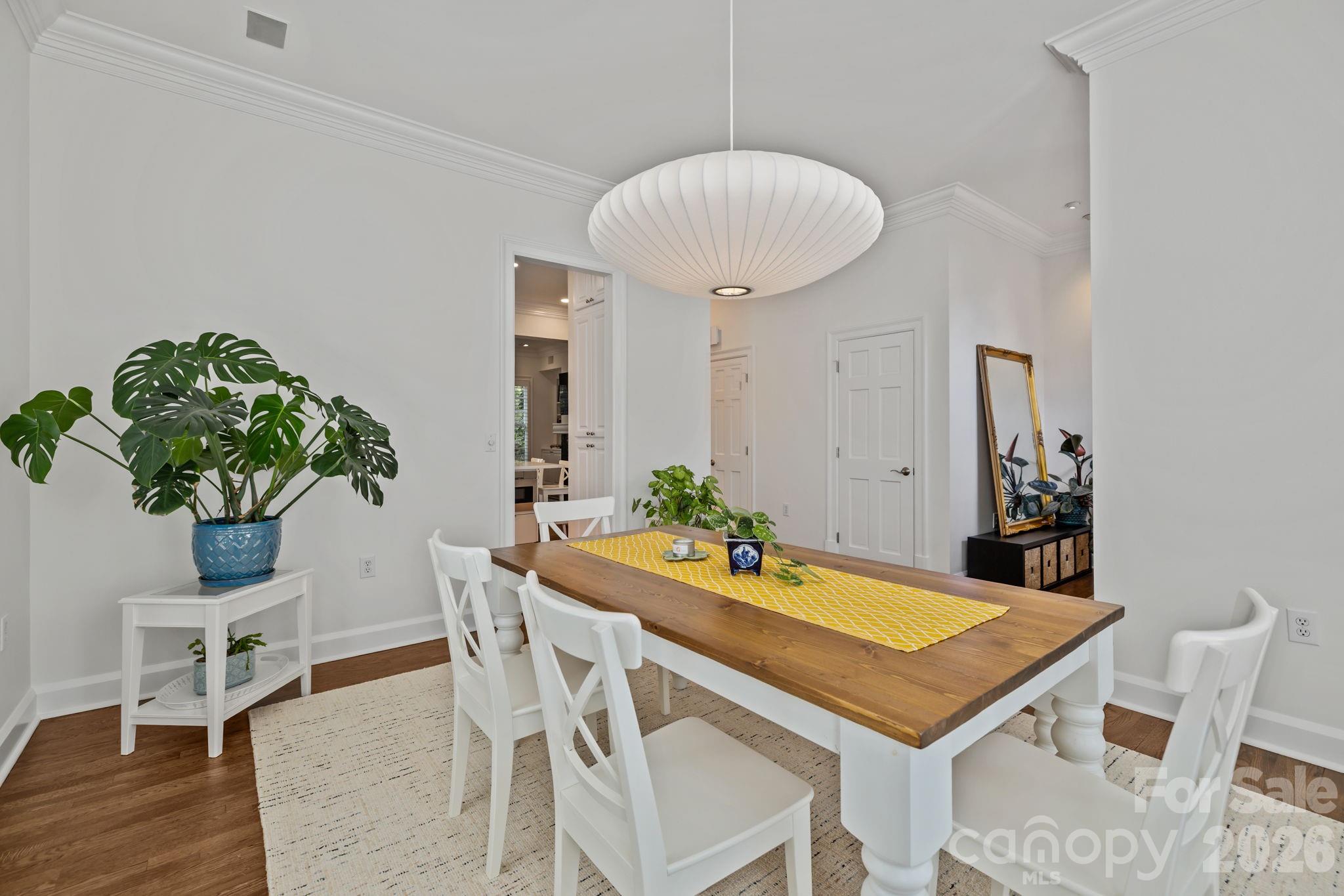 1208 Dilworth Crescent Row Charlotte NC 28203
