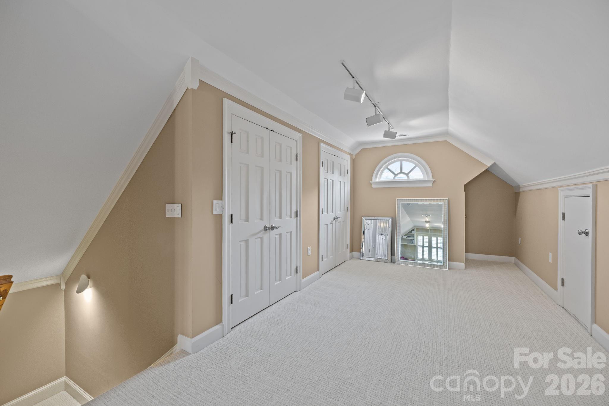 1208 Dilworth Crescent Row Charlotte NC 28203