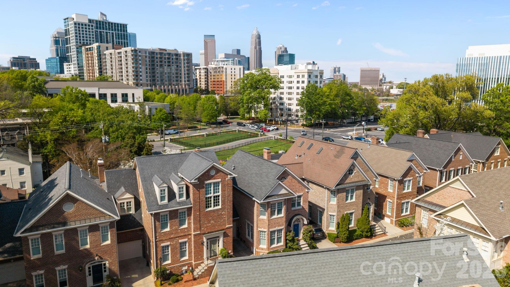 1208 Dilworth Crescent Row Charlotte NC 28203