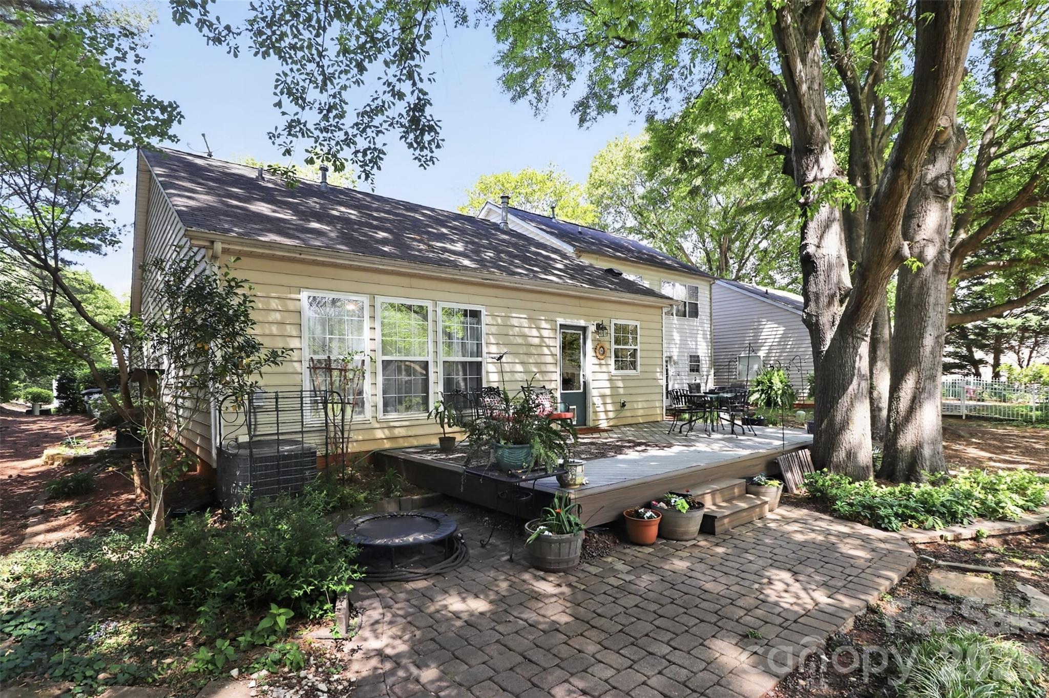 4851 Steepleglen Court Charlotte NC 28269