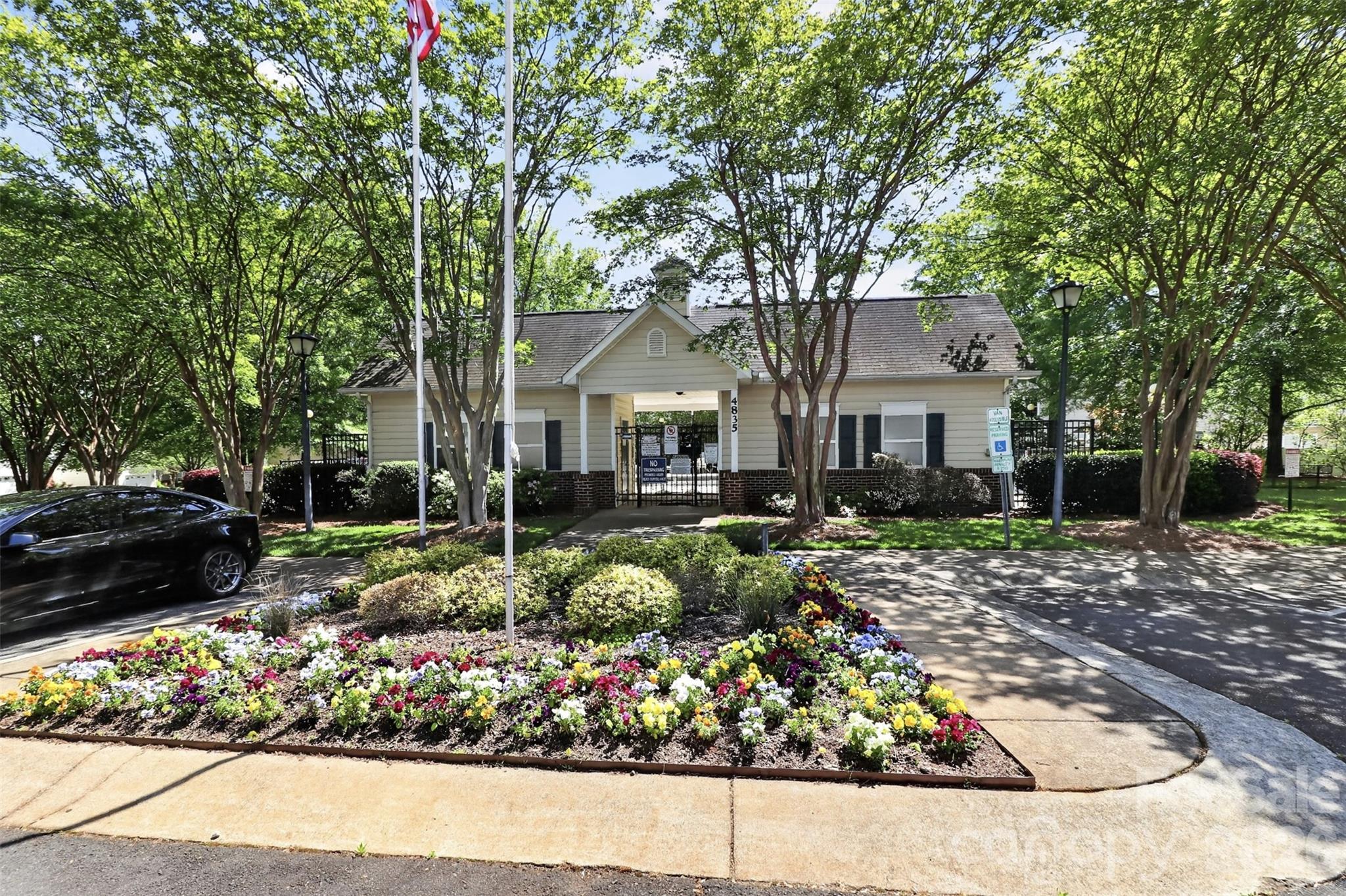 4851 Steepleglen Court Charlotte NC 28269