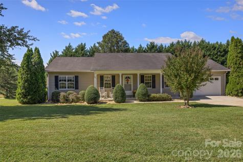 1254 Heritage Farm Road Hickory NC 28601