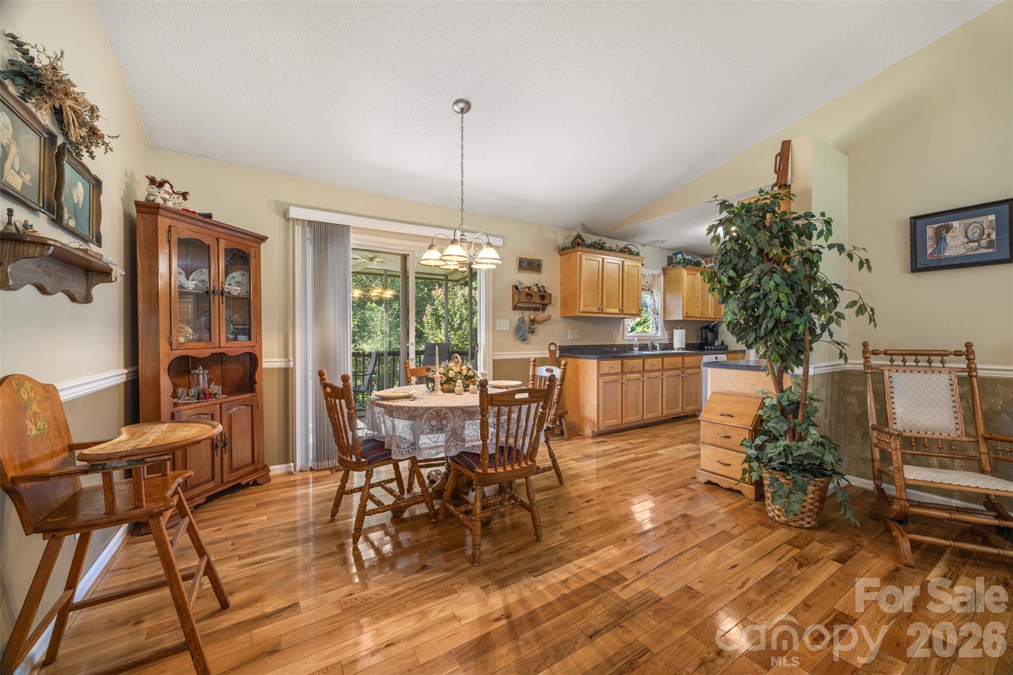 1254 Heritage Farm Road Hickory NC 28601