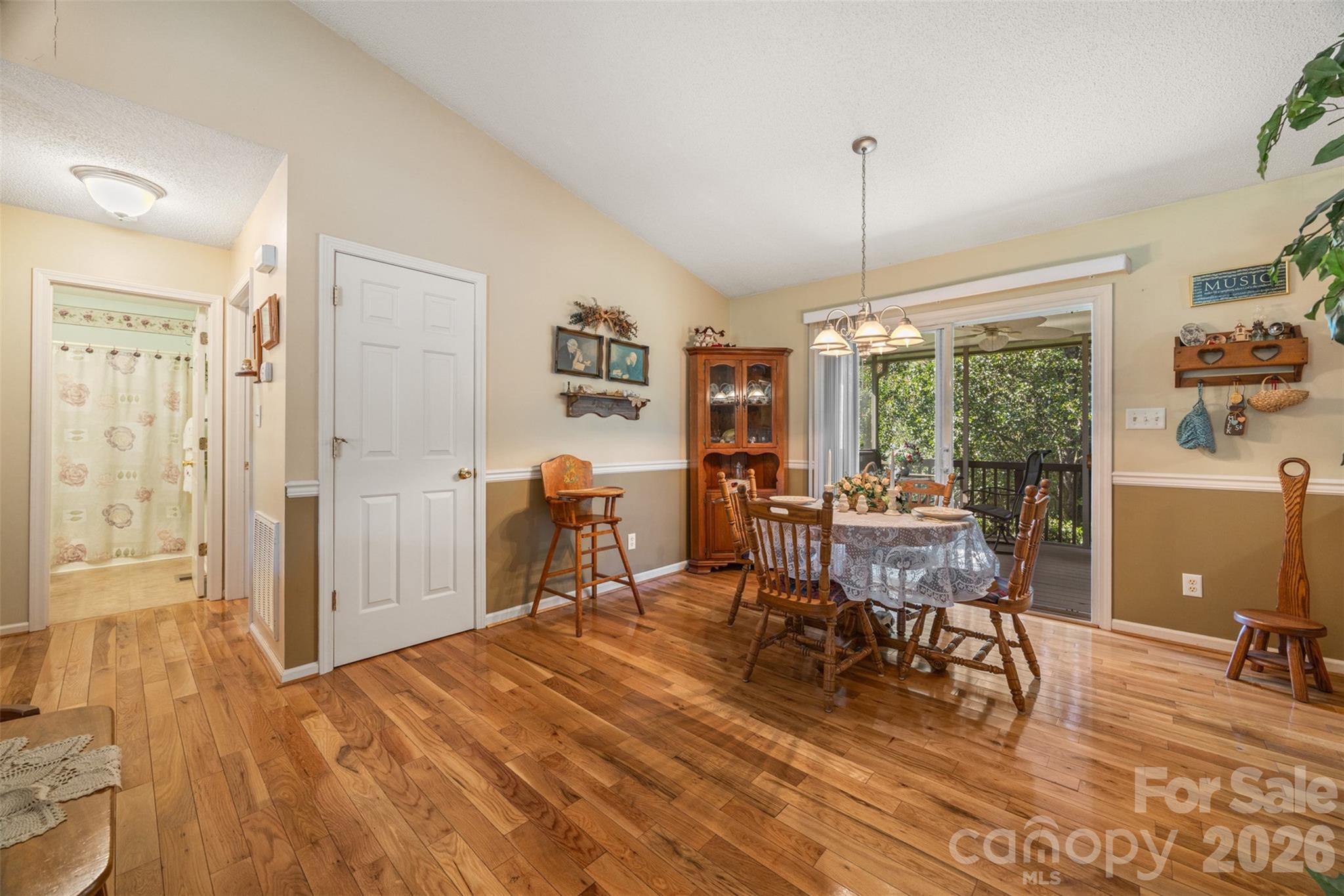 1254 Heritage Farm Road Hickory NC 28601