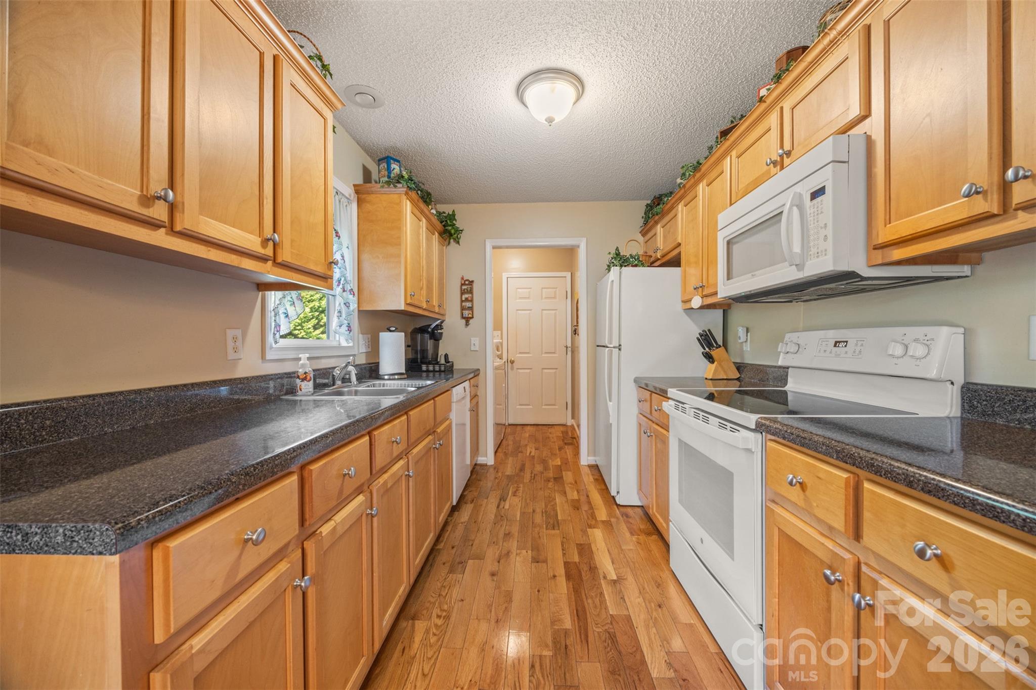1254 Heritage Farm Road Hickory NC 28601