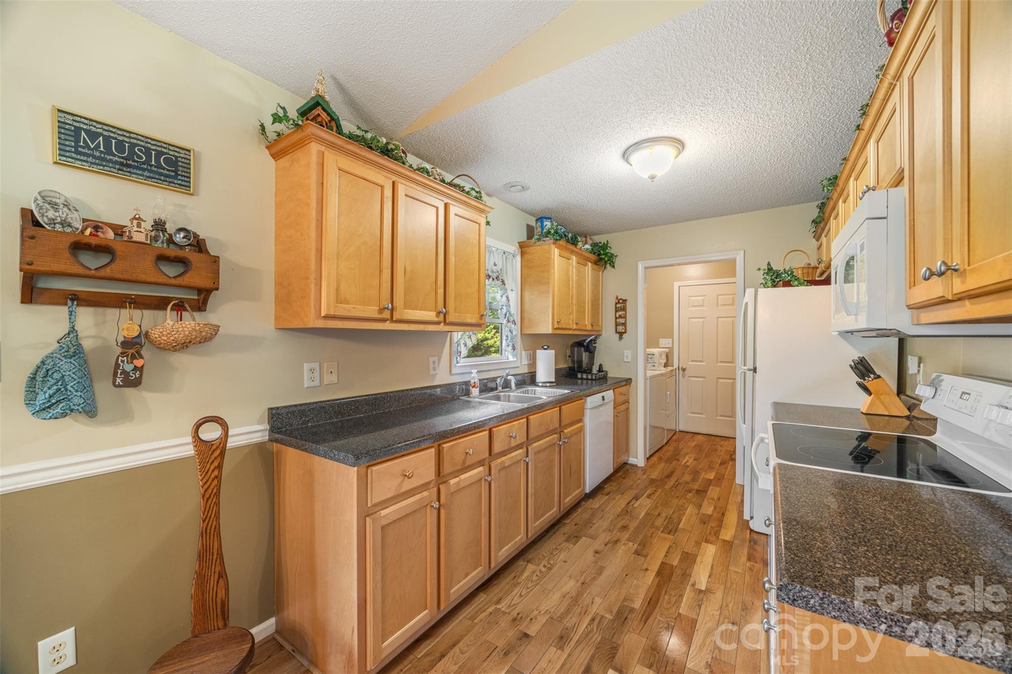 1254 Heritage Farm Road Hickory NC 28601
