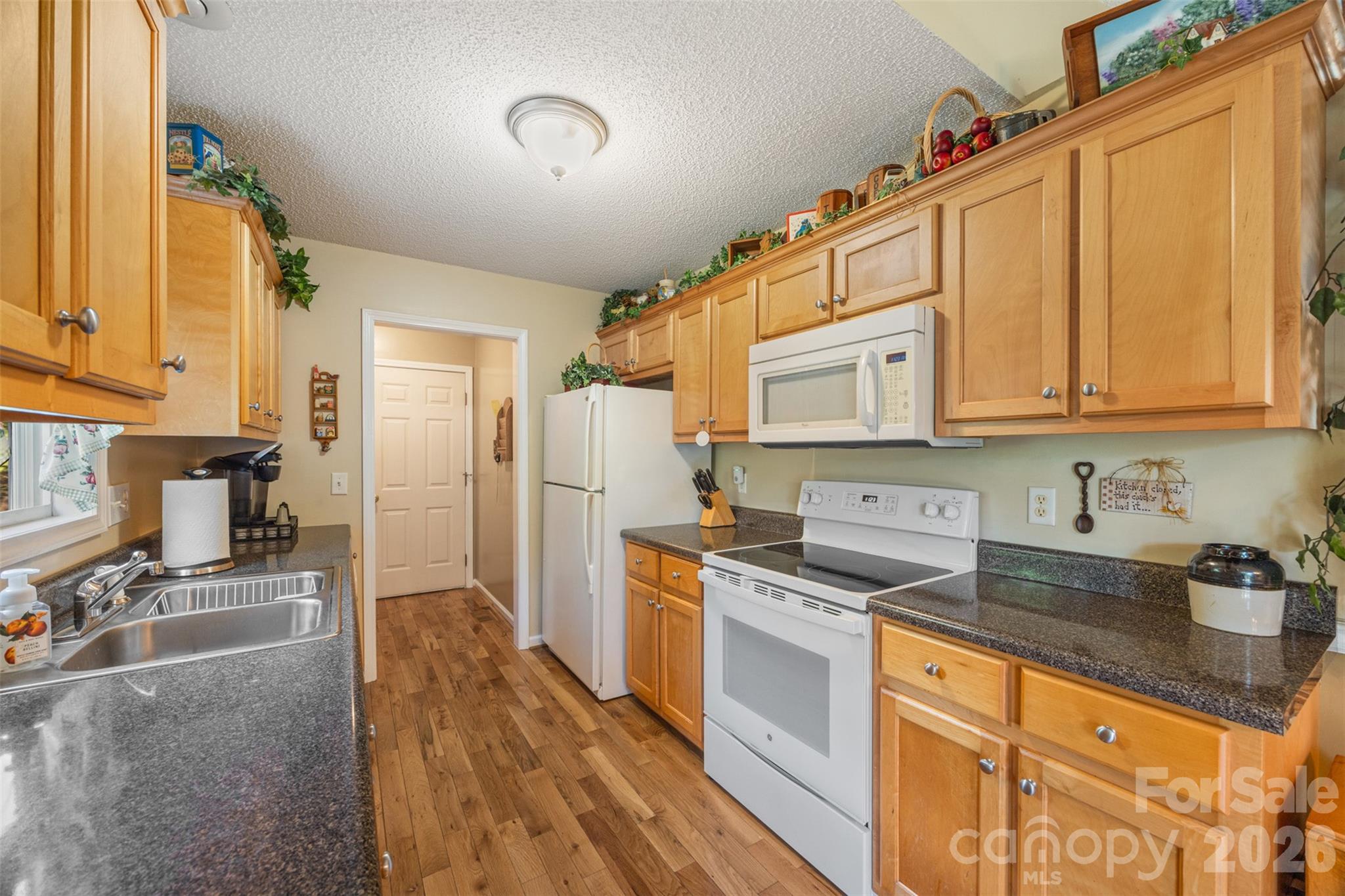 1254 Heritage Farm Road Hickory NC 28601