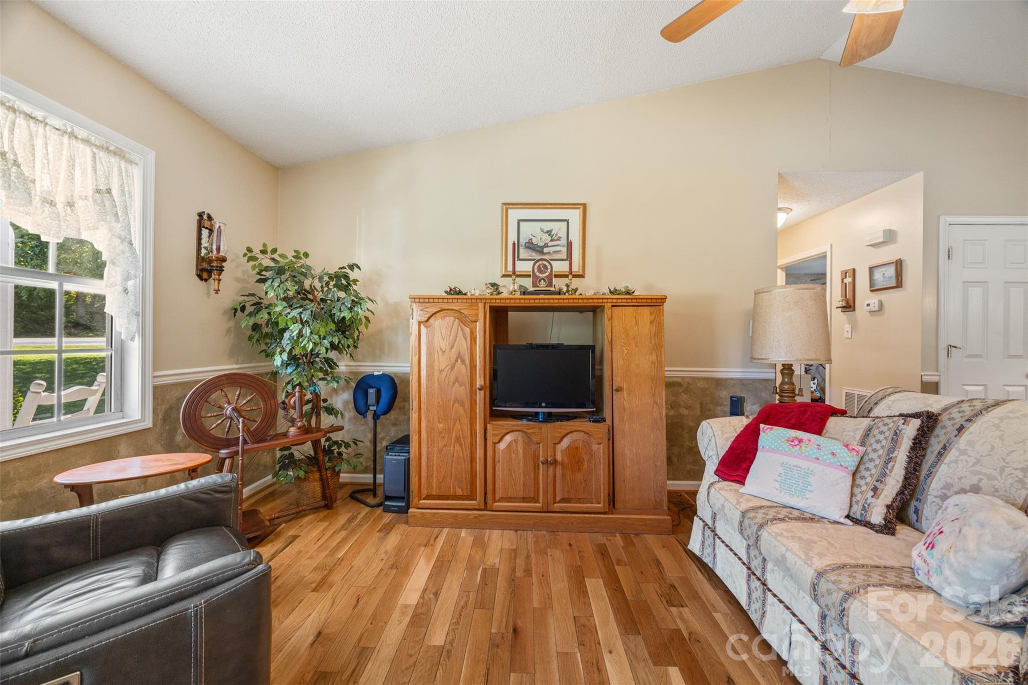 1254 Heritage Farm Road Hickory NC 28601