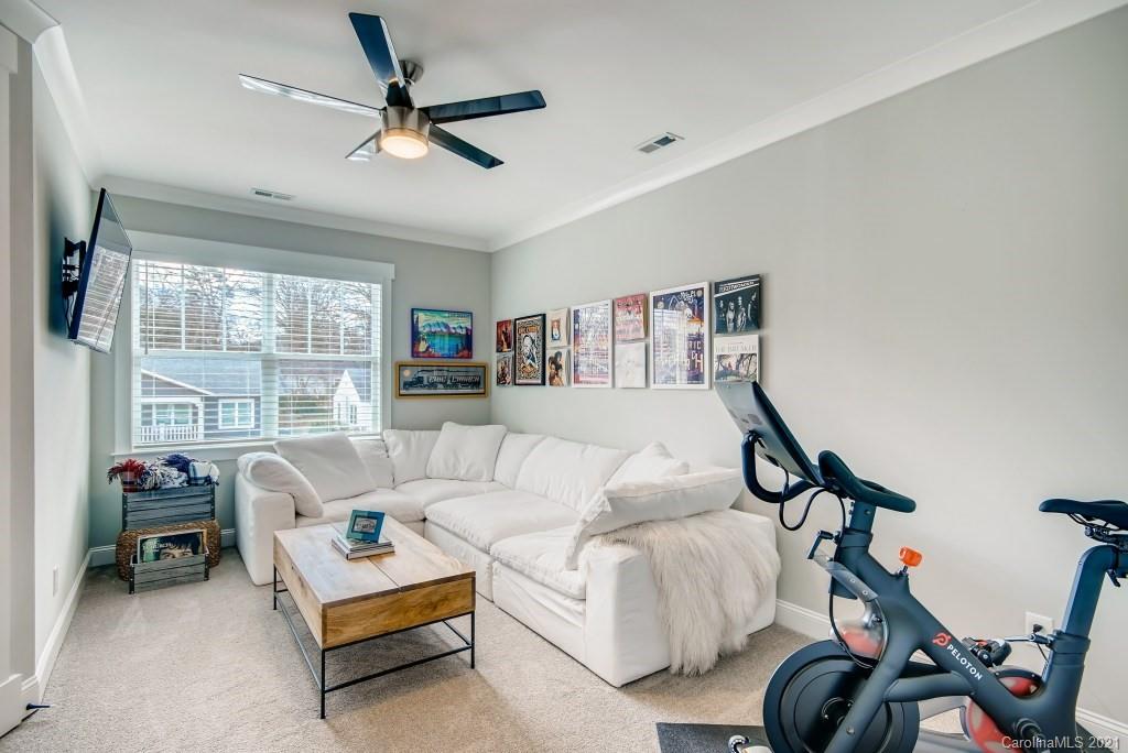 112 S Smallwood Place Charlotte NC 28208