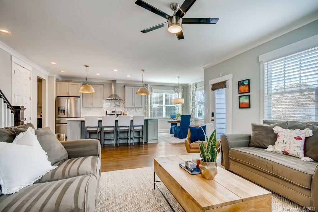 112 S Smallwood Place Charlotte NC 28208