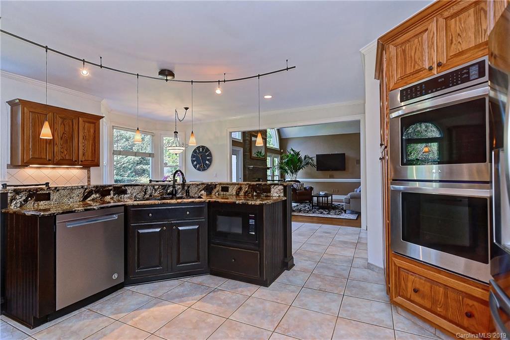8714 Briar Oak Court Charlotte NC 28226