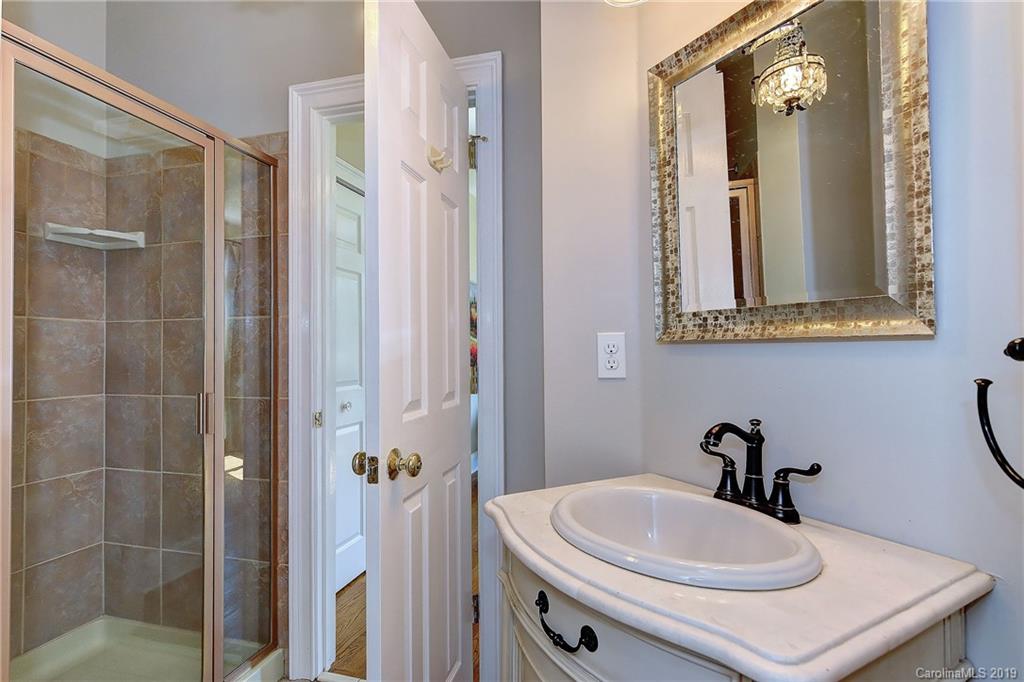 8714 Briar Oak Court Charlotte NC 28226