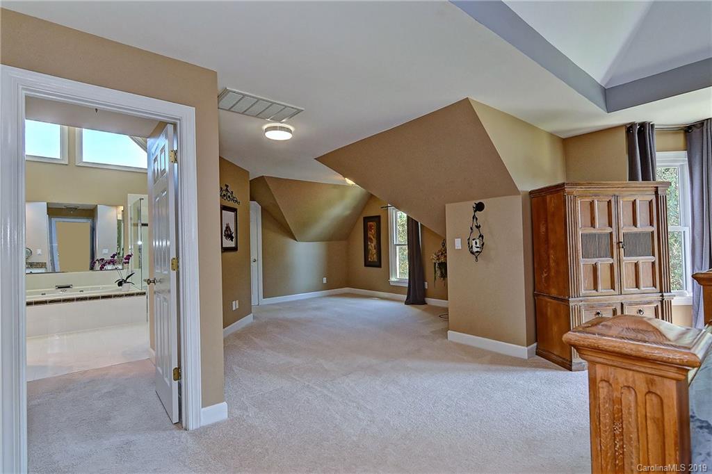 8714 Briar Oak Court Charlotte NC 28226