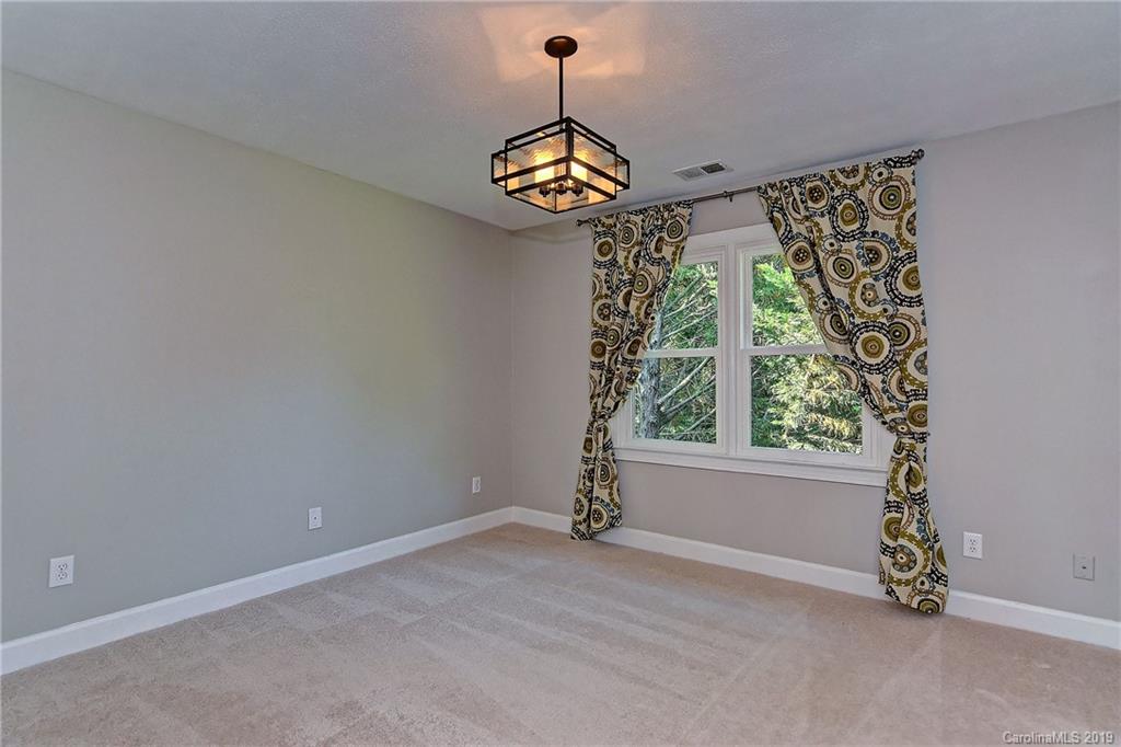 8714 Briar Oak Court Charlotte NC 28226