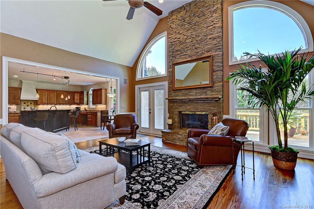 8714 Briar Oak Court Charlotte NC 28226
