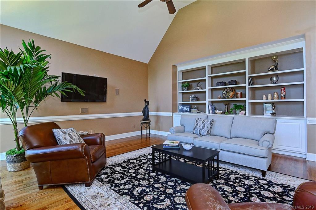 8714 Briar Oak Court Charlotte NC 28226