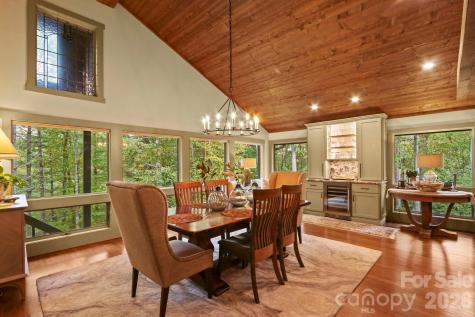 198 Little Harbour Vilas NC 28692