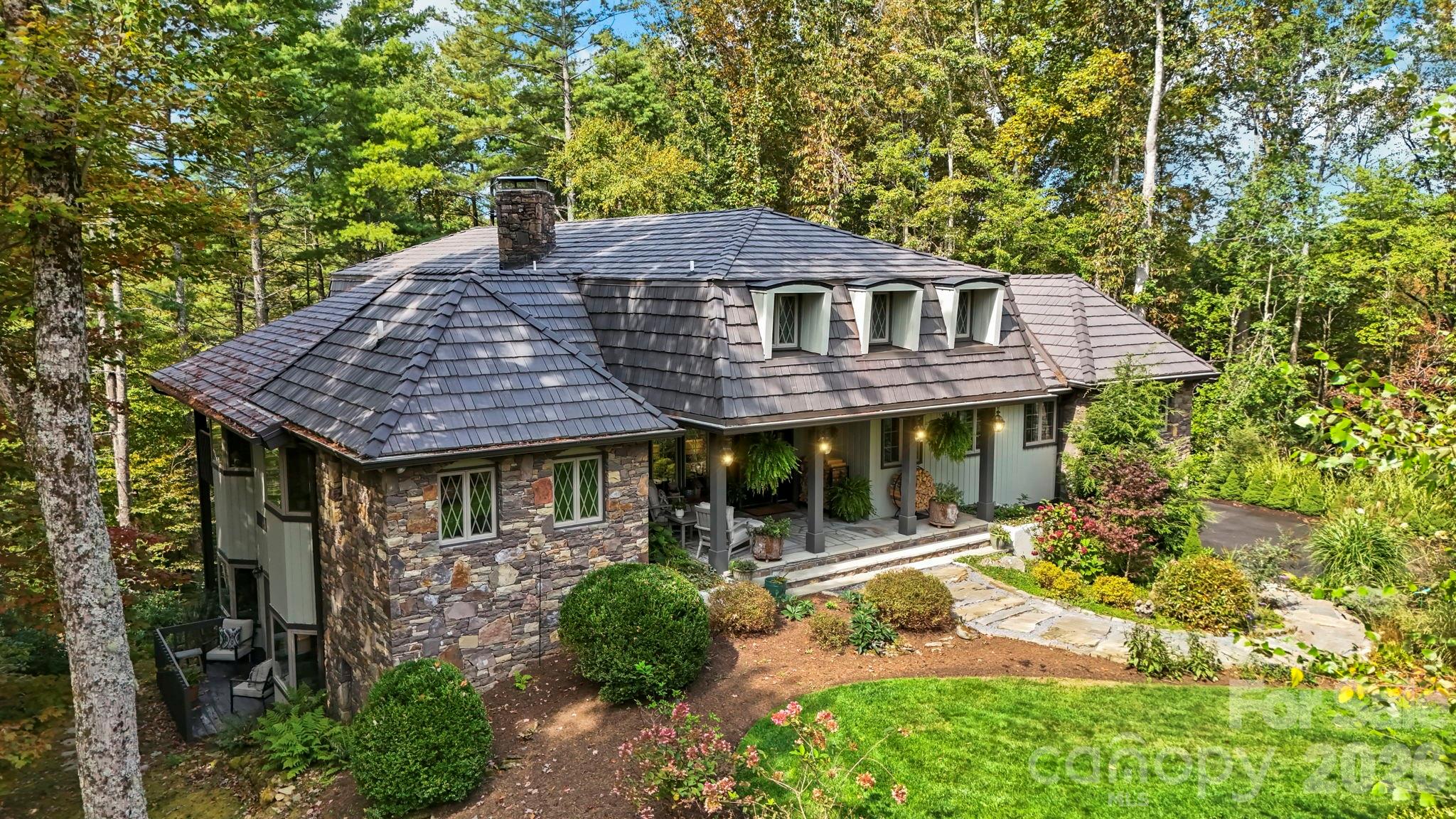 198 Little Harbour Vilas NC 28692