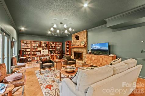 198 Little Harbour Vilas NC 28692
