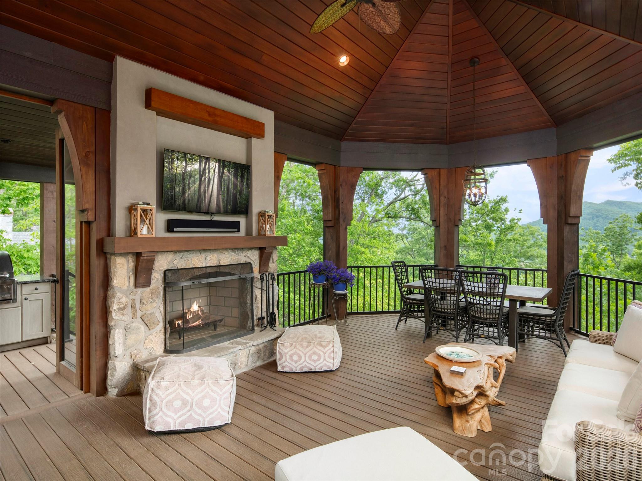 1105 Timberbluff Way Arden NC 28704