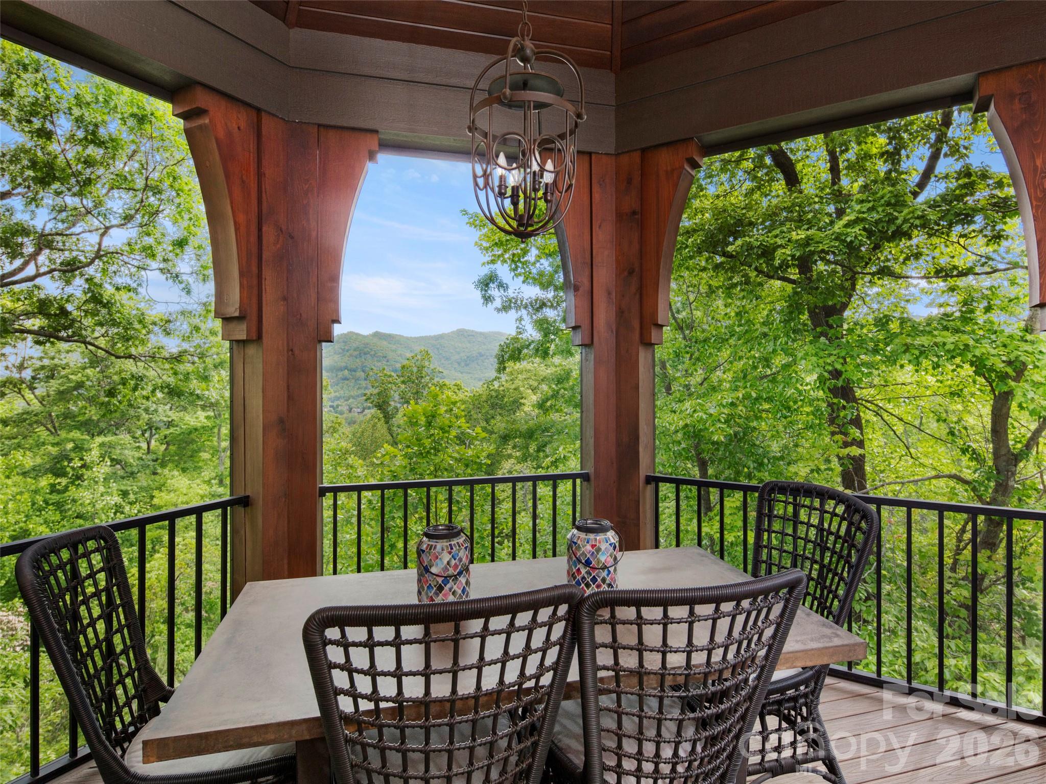 1105 Timberbluff Way Arden NC 28704