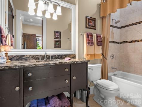 1105 Timberbluff Way Arden NC 28704