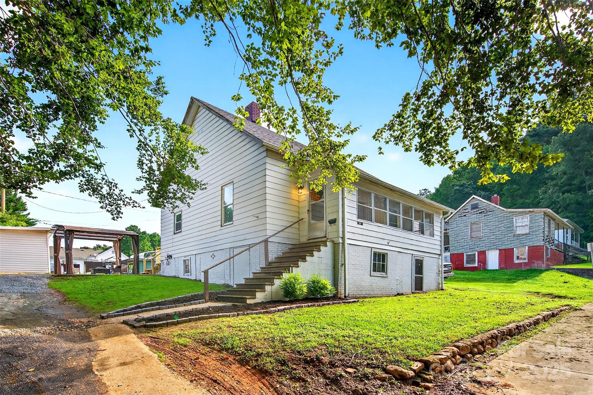 87 2nd Street Marion NC 28752