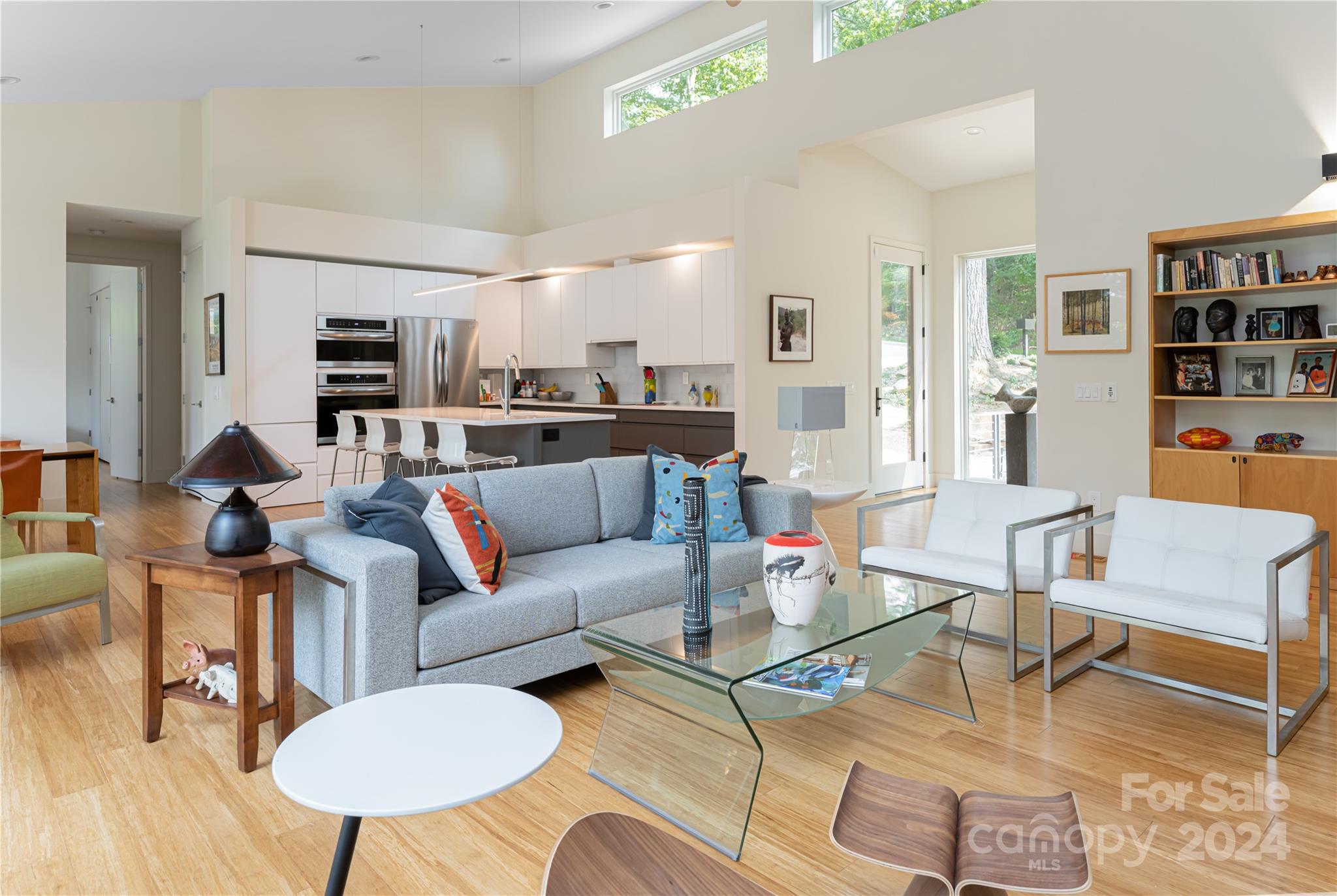 503 Kings Ridge Asheville NC 28804