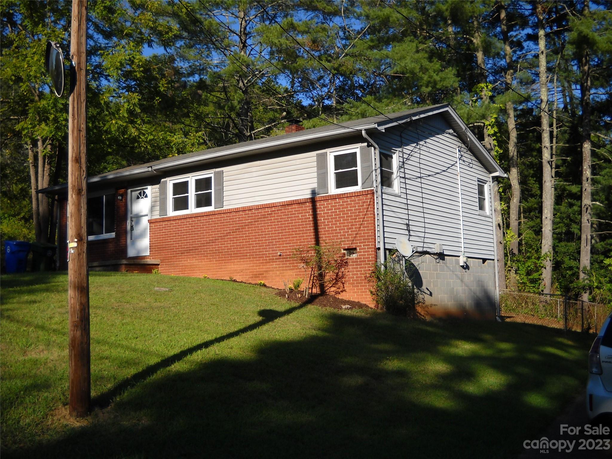 115 N Bear Creek Road Asheville NC 28806