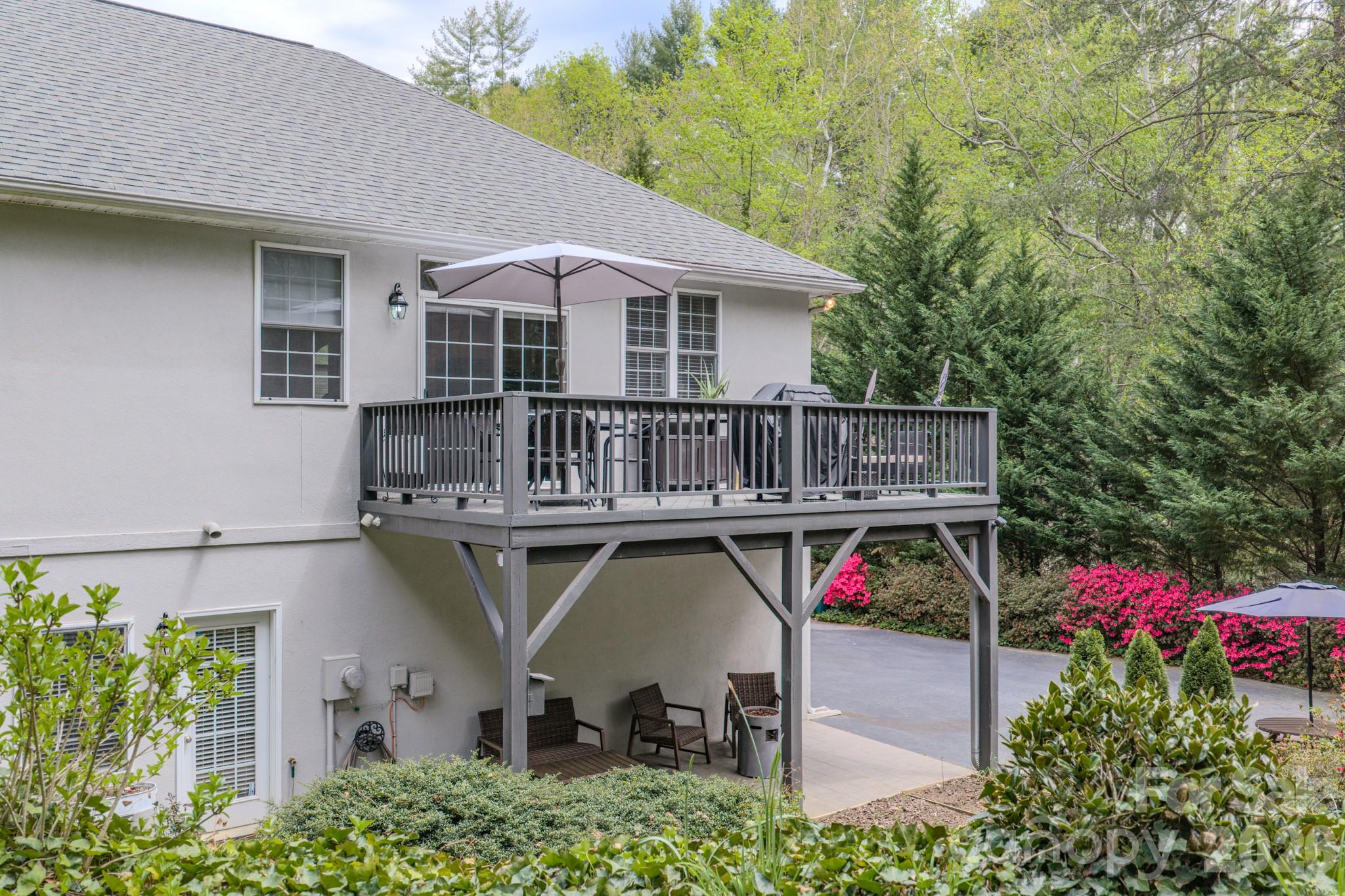 9 Double Eagle Drive Weaverville NC 28787
