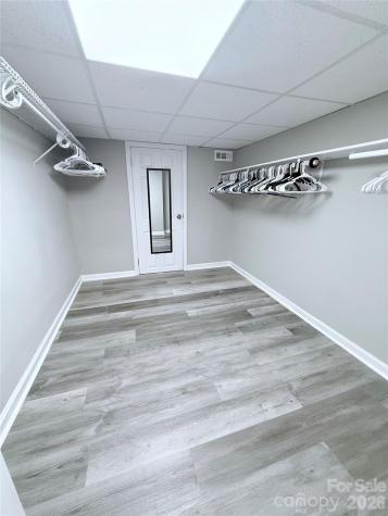 3743 Crosland Road Winston Salem NC 27106